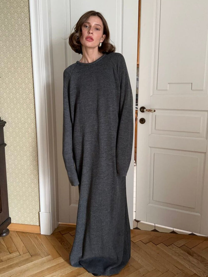 Kvinders oversized strik kjole med løstsiddende pasform og høj kvalitet materiale Stilla