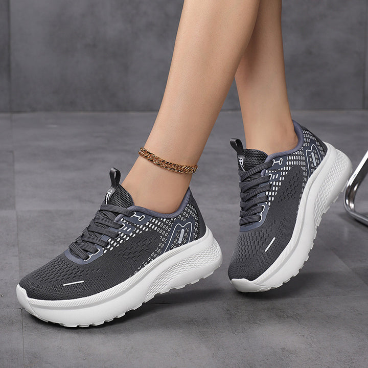 Dame ergonomisk komfort sneakers med sømløst mesh-overdel og kileformet dæmpning Skovae