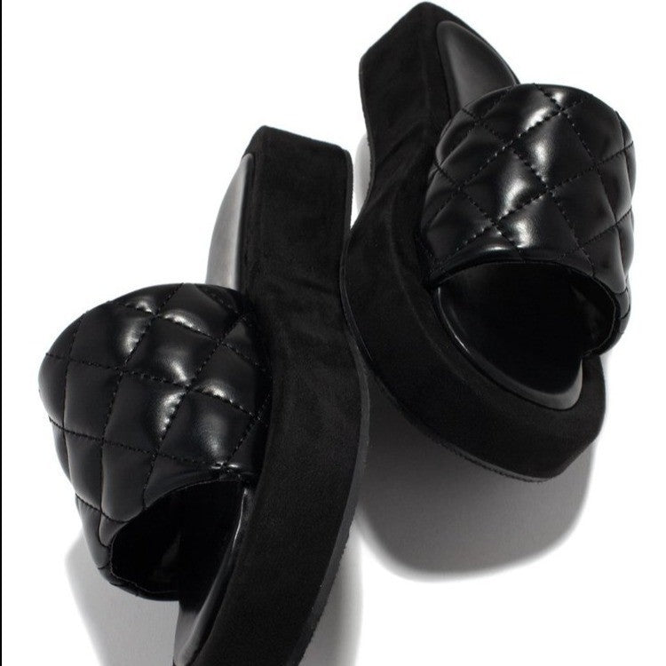Dame Clogsandaler med moderne quiltet mønster og behagelig sål Stilla