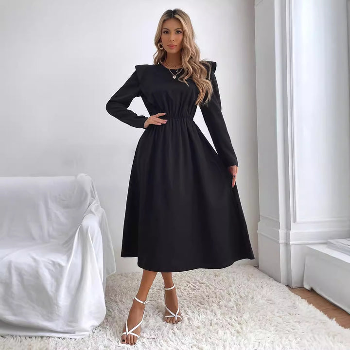 Dame elegant maxi kjole med flæse detaljer og elastisk talje Stilla