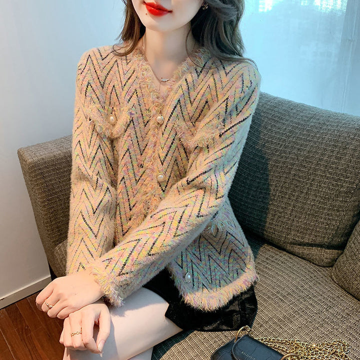 Kvinders fashionable cardigan med chic zigzag mønster og elegante knapdetaljer Stilla