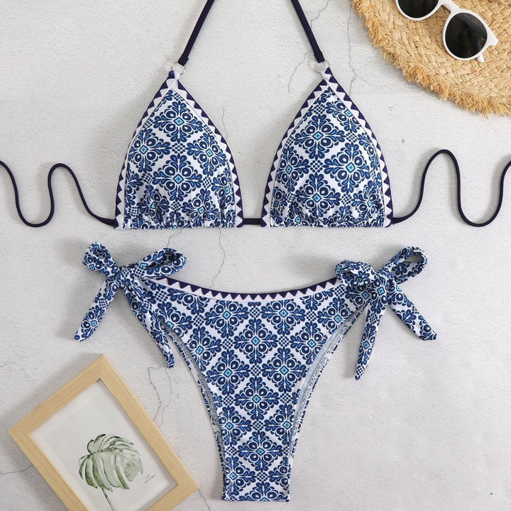 Dame Triangel-Bikini med legende snorebånd og elegant blomsterprint Stilla