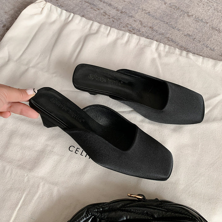 Dame elegante Sling-Mules med højkvalitets satin-overdel og trendy firkantet tå-design Stilla