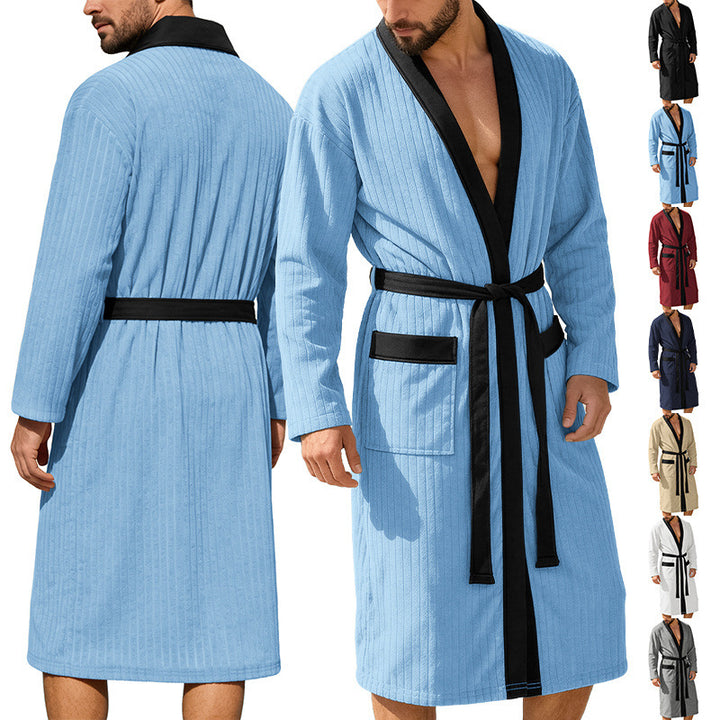 Herrer nan wadenlang Ribbadekåbe i kimono-stil med sjalkrave og kontrastpaspel Skovae