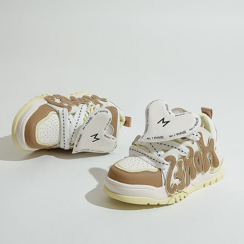 Dame Sporty Sneakers med unikt design og åndbart overmateriale Stilla