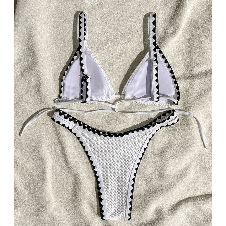 Dame triangel-bikini med raffinerede kontrastdetaljer Skovae