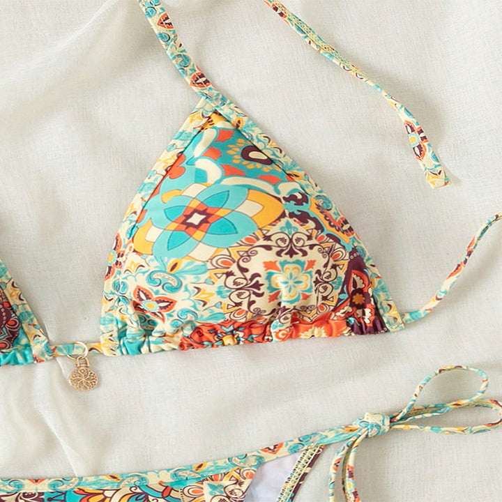 Dame triangel-bikini med legende design og justerbare stropper Skovae