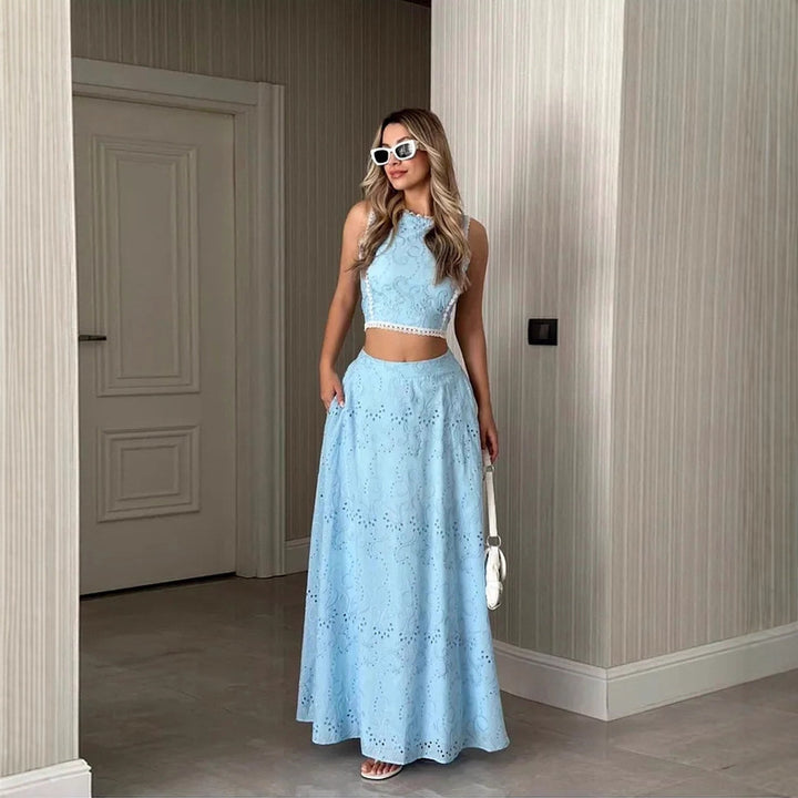 Dame maxi kjoler med fint mønster af broderede huller og trendy crop top Skovae