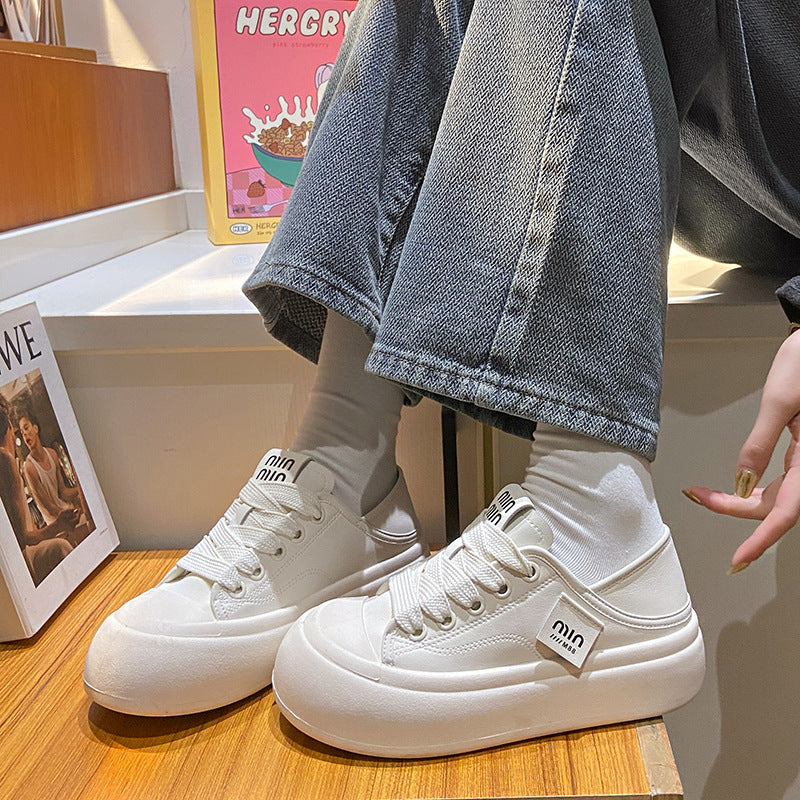 Dame Komfortable Sneakers i moderne design med tyk sål og åndbare materialer Stilla