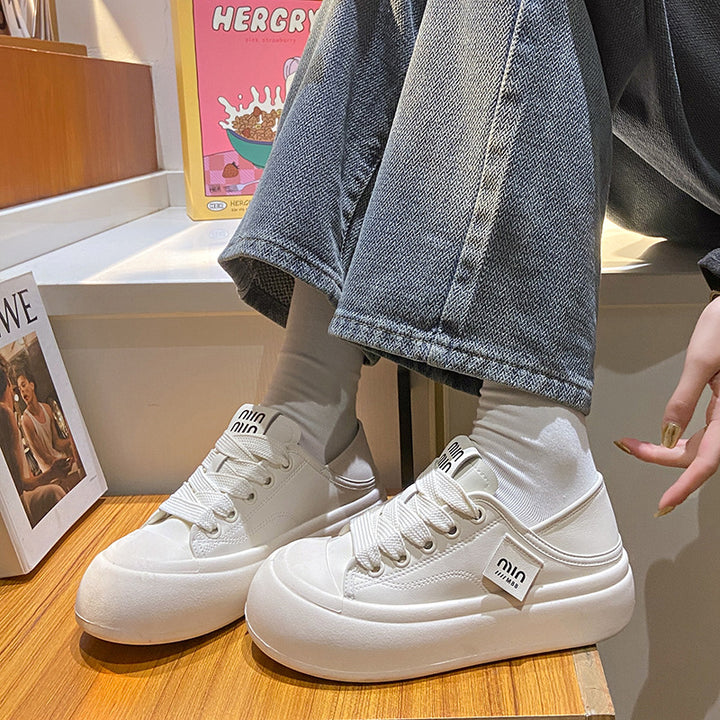Dame Komfortable Sneakers i moderne design med tyk sål og åndbare materialer Stilla