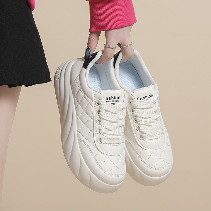 Dame Sneakers med polstret sål og quiltet design Stilla