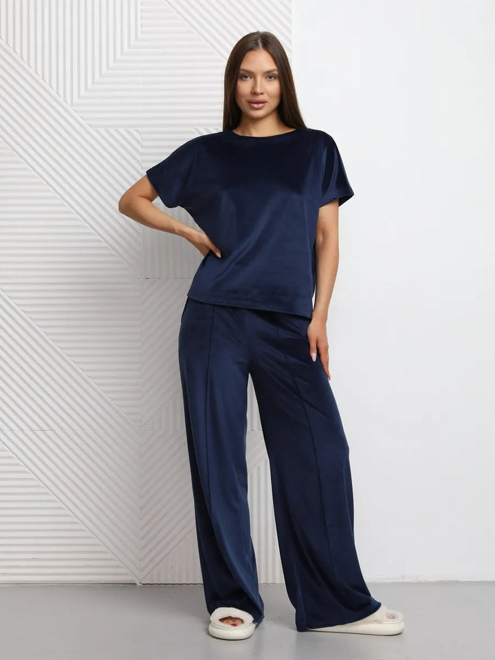 Kvindernes satin loungewear sæt med casual fit og bred-benede bukser