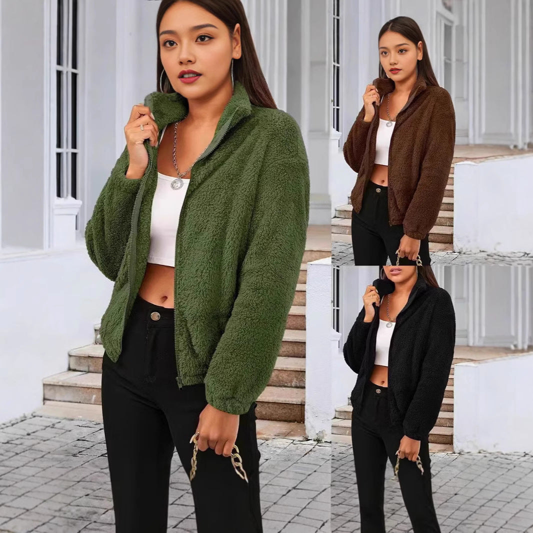 Dame Teddyjakke i afslappet oversized stil med høj krave og lynlås Stiila