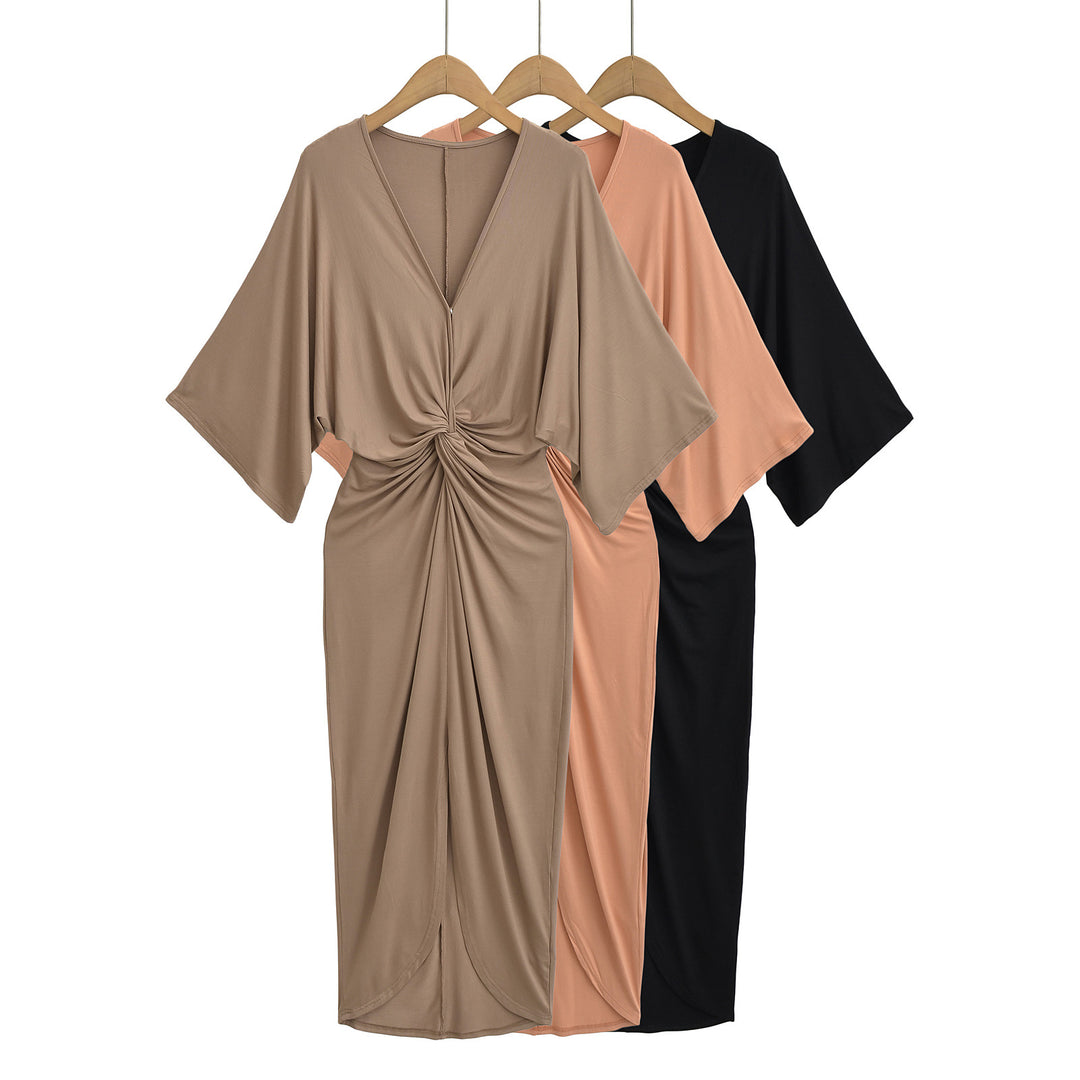 Damer elegant Midikjole med raffinerede draperinger og flatterende snit Stilla