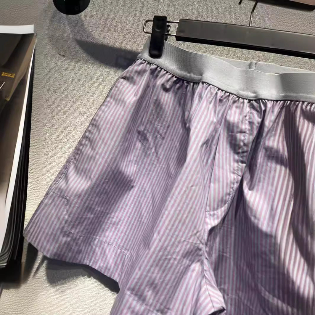 Dame Højtaljede Sportshorts med elastisk bund og fint stribemønster Stilla