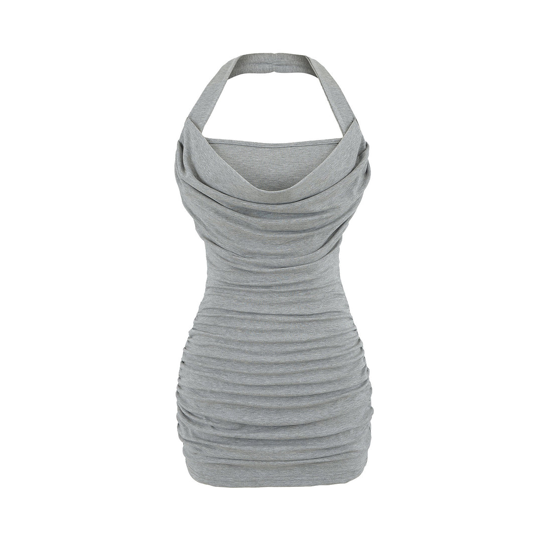 Dame figursyet cocktailkjole med draperinger og elegant halterneck Stilla