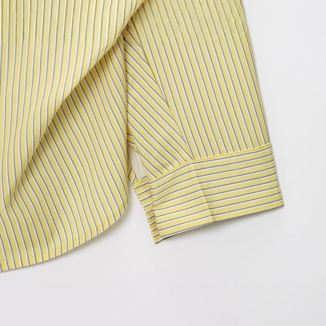 Dame skjorteblus-shirt med moderne stribedetaljer og praktisk brystlomme Stilla
