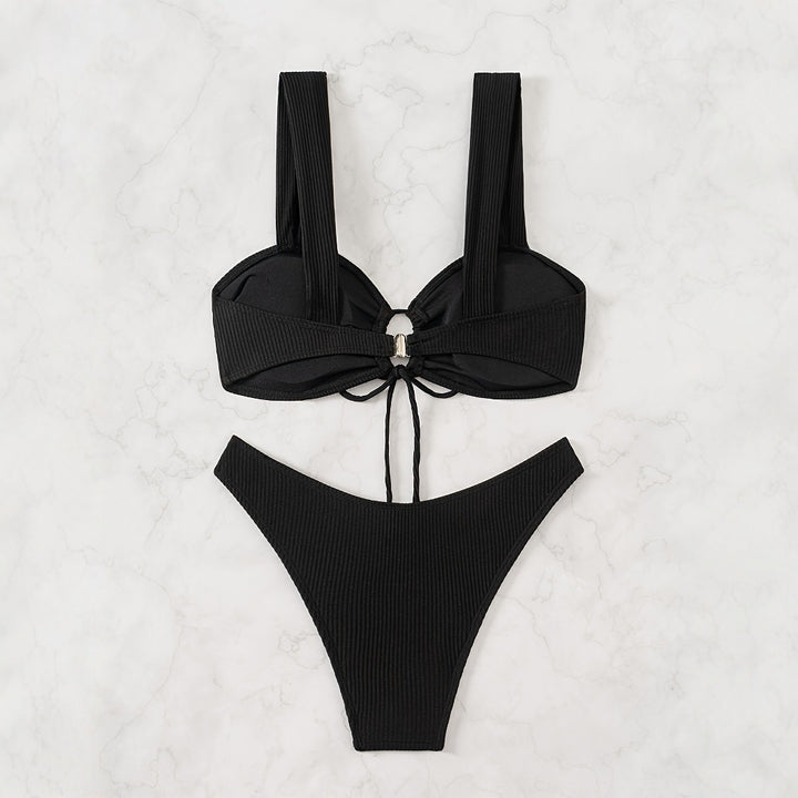 Dame Bikini-sæt med moderigtigt knudedesign og høj benudskæring Stilla