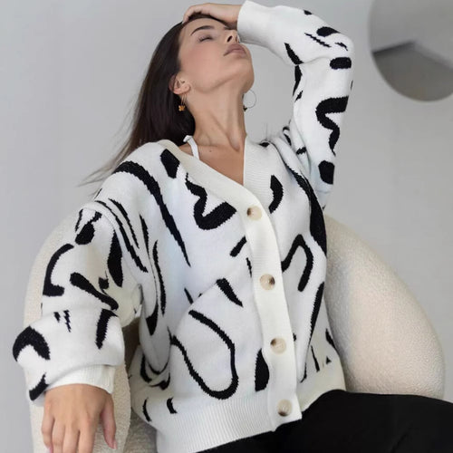 Kvinders hyggelige cardigan med elegant mønster Skovae