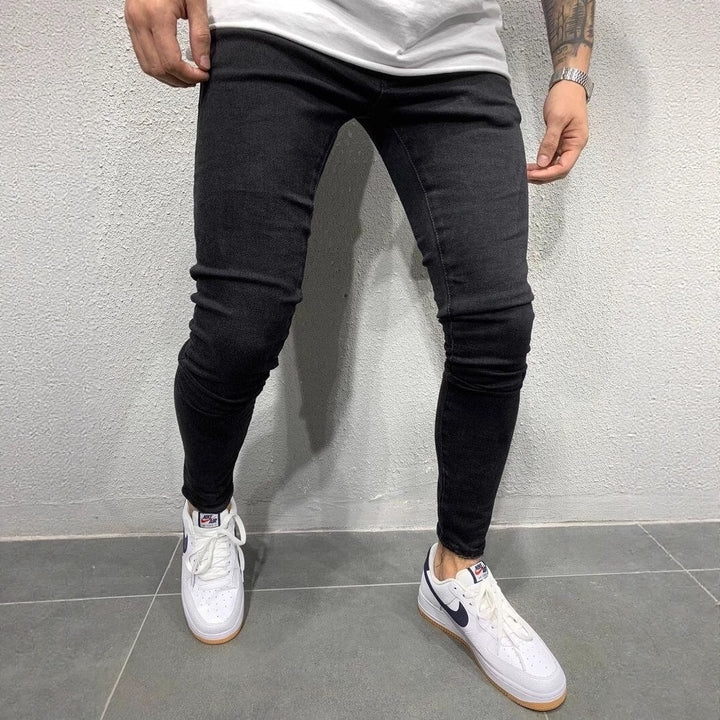 Herrer tætsiddende jeans i moderne slim-fit stil Stilla