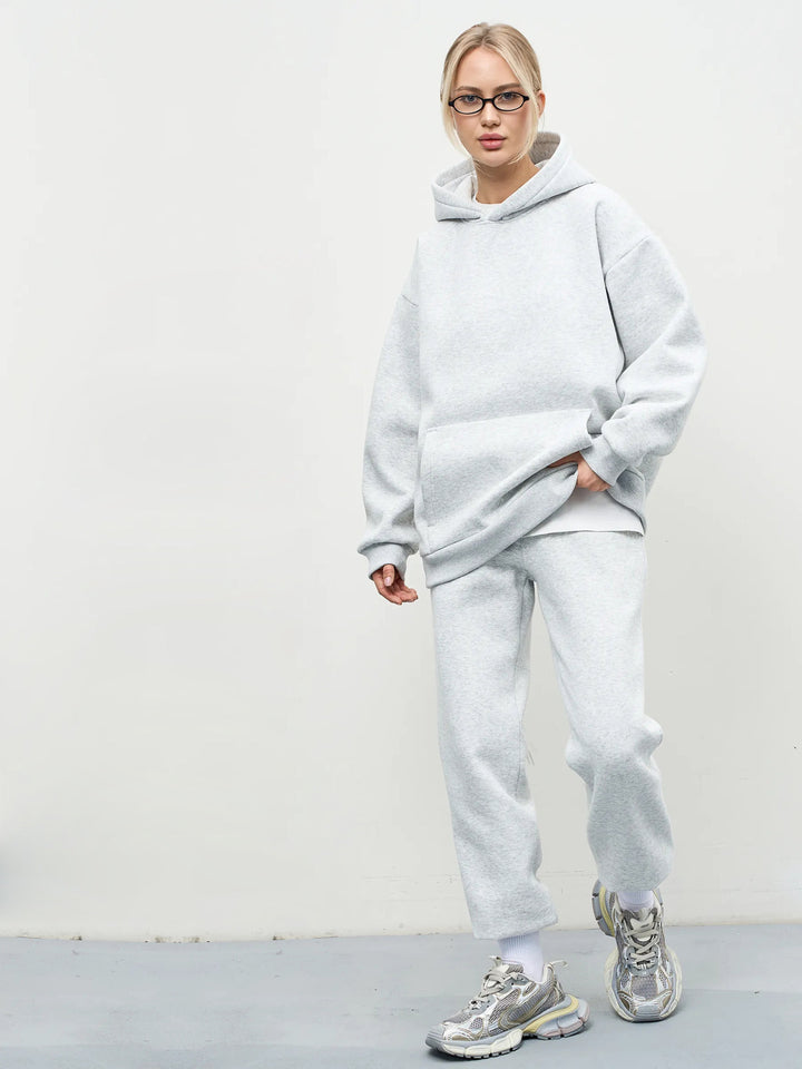 Dame Oversized Hoodie og Behagelige Joggingbukser i Moderne Design