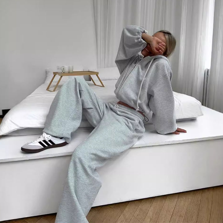 Dame casual cropped hoodie og løstsiddende bukser Stilla