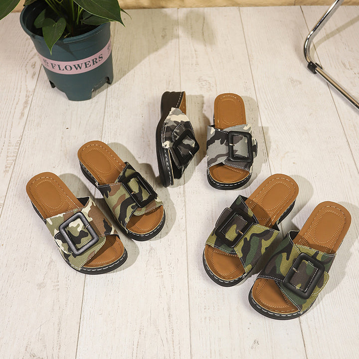 Dame Riemchen-Pantoletten med moderigtigt camouflage-design og komfortabelt fodseng Stilla