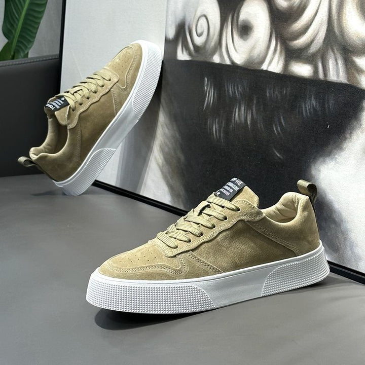 Dame Behagelige Sneakers lavet af kvalitets ruskind med skridsikker sål og fugtregulerende indersål Stilla