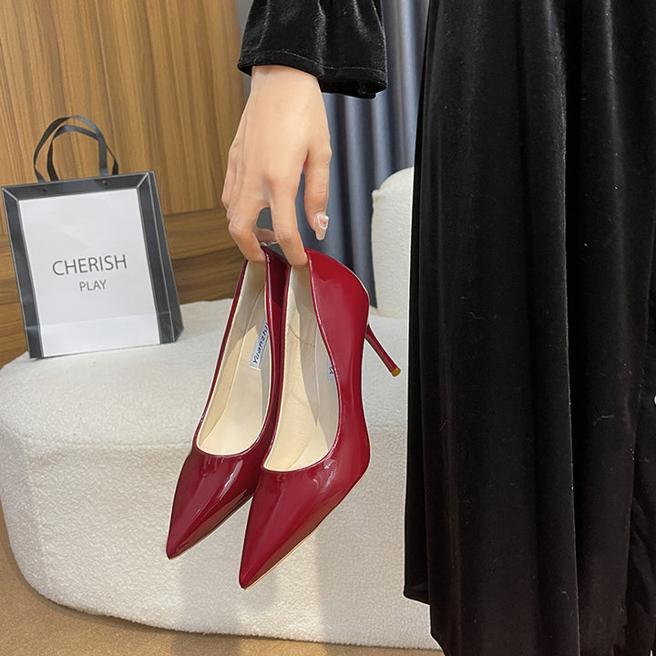 Dame elegante spidse Pumps med behagelig blokhæl og høj kvalitet ruskindsarbejde Stilla