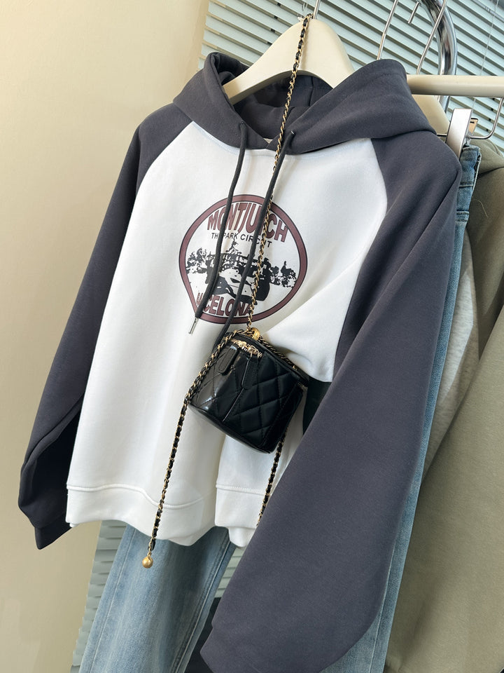 Femme Casual Grafik Hoodie med kraftige kontrastærmer Stilla