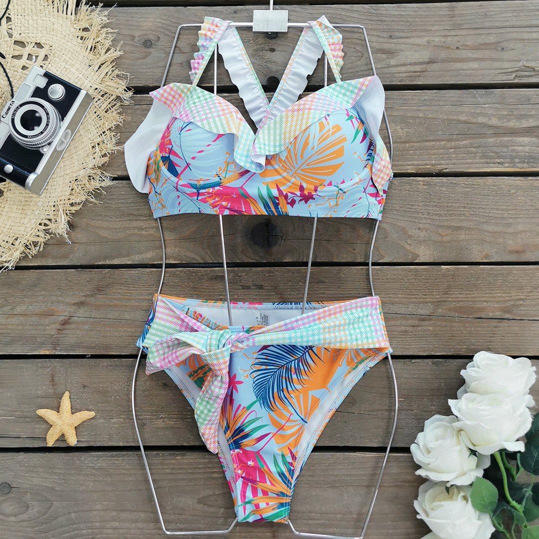 Dame bikini-sæt med livligt flæse-design og elegant knude Stilla