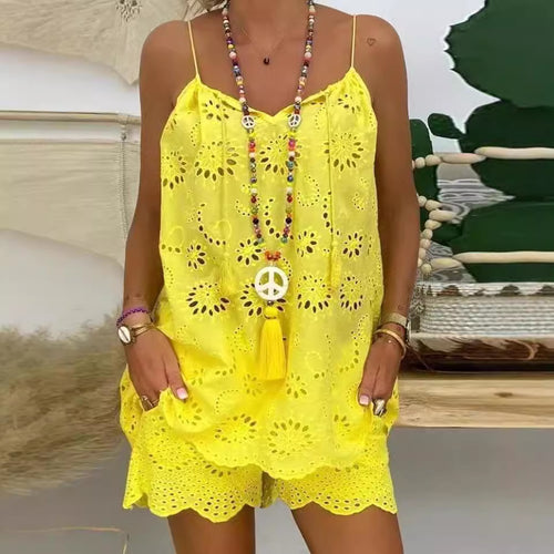 Dame sommerligt spaghetti-top og shorts-sæt med hulmønster Stilla