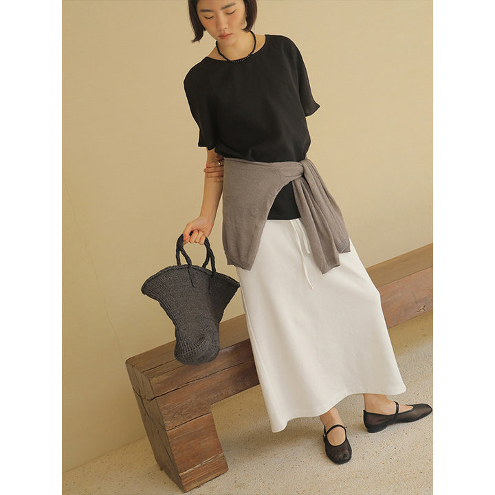 Dame elegant kortærmet top med feminint V-halsudskæring og høj kvalitet chiffon detalje Stilla