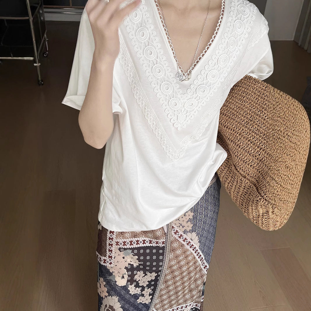 Dame elegant T-shirt med fine spidsede accenter og ensfarvet design Stilla