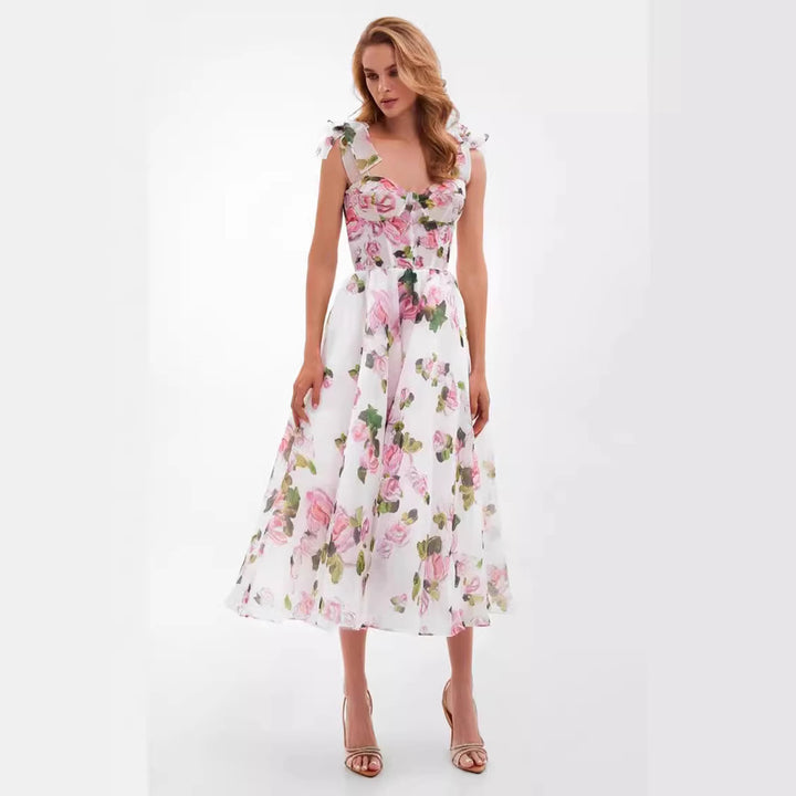 Kvinders blomsterkjole med off-the-shoulder design