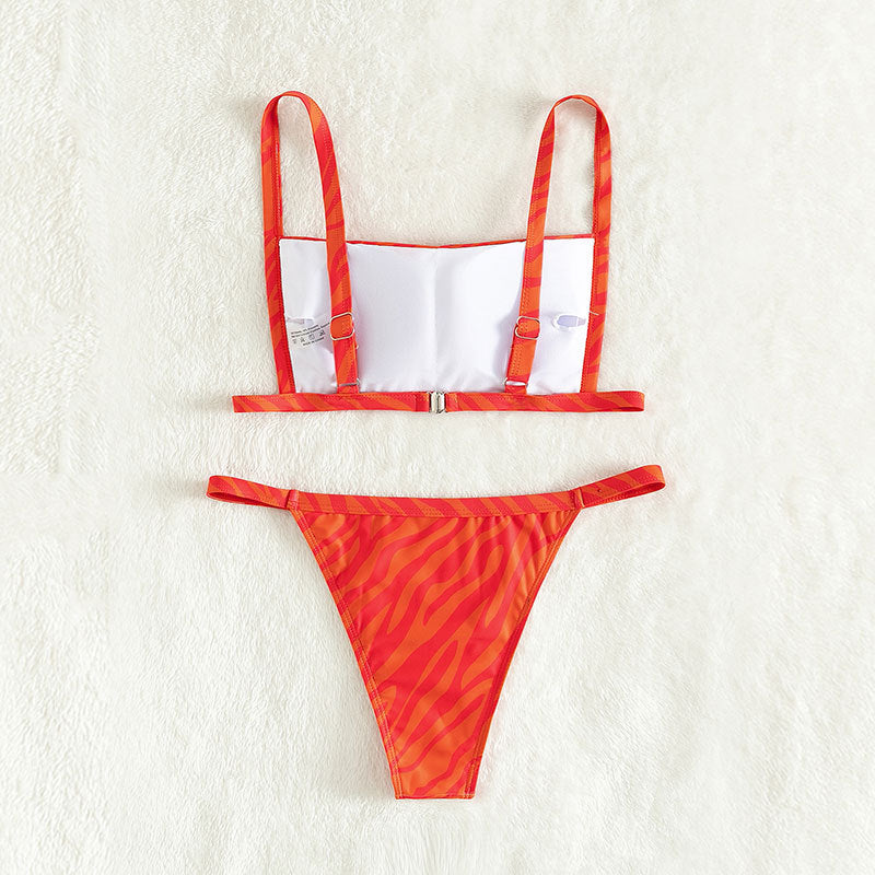 Dame bikini-sæt med sporty crop-top og højt skåret trusse Stilla
