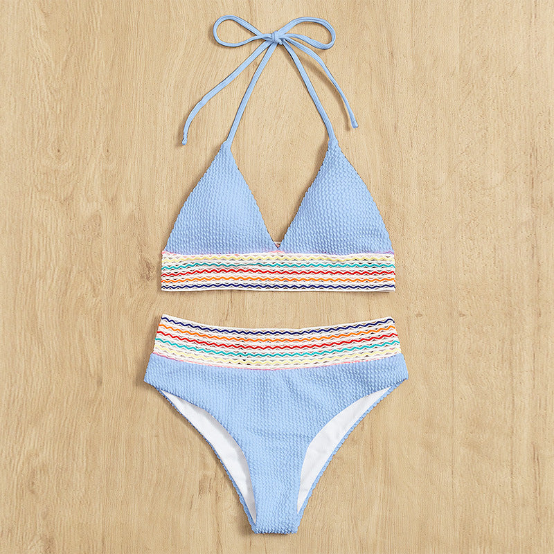Dame Triangel-Bikini med højt skåret underdel og farverigt bånd Skovae