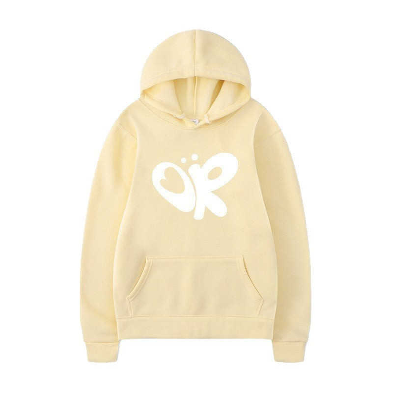 Dame hoodie med stort print og praktisk kænguru lomme Skovae