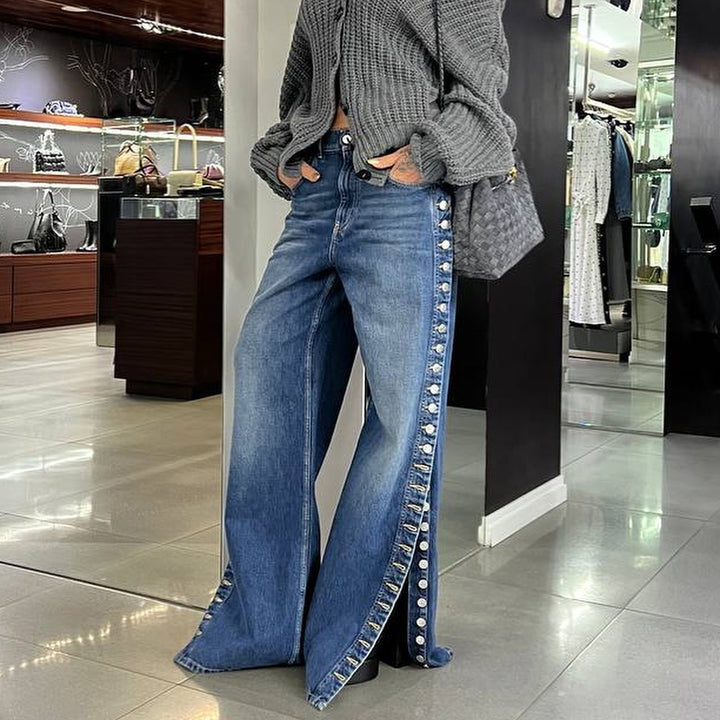 Kvindernes brede jeans med knapdekorerede splitter Stilla