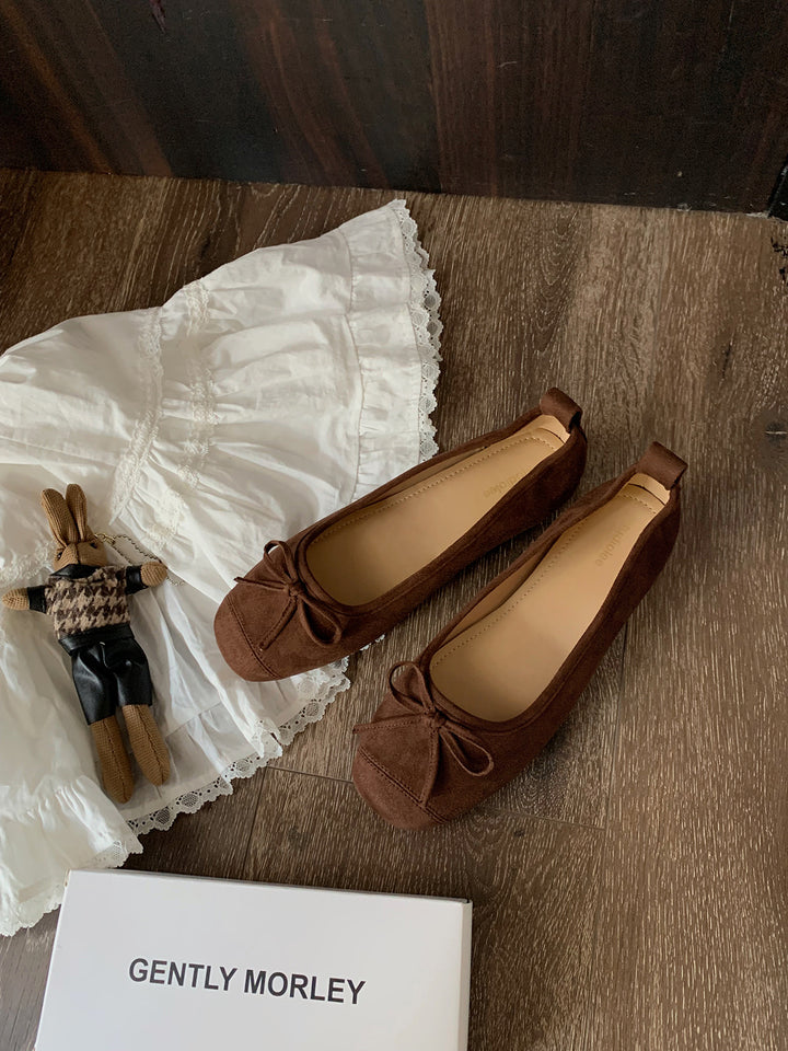 Dame Ballerina Flats i ruskind med sløjfeaccent Stilla