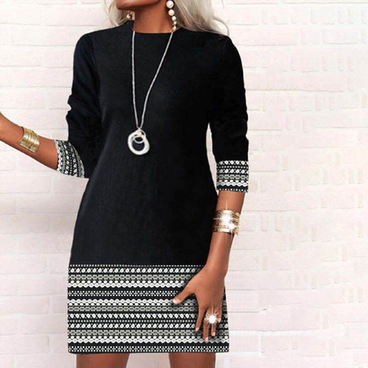 Dame Elegant og moderne kjole med unikke prikker Stilla
