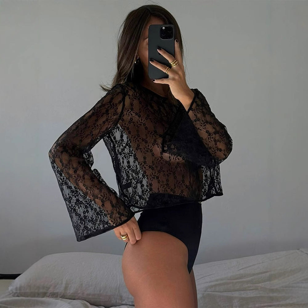 Dame spidsbluse med voluminøse ærmer og blomsterdesign Stilla