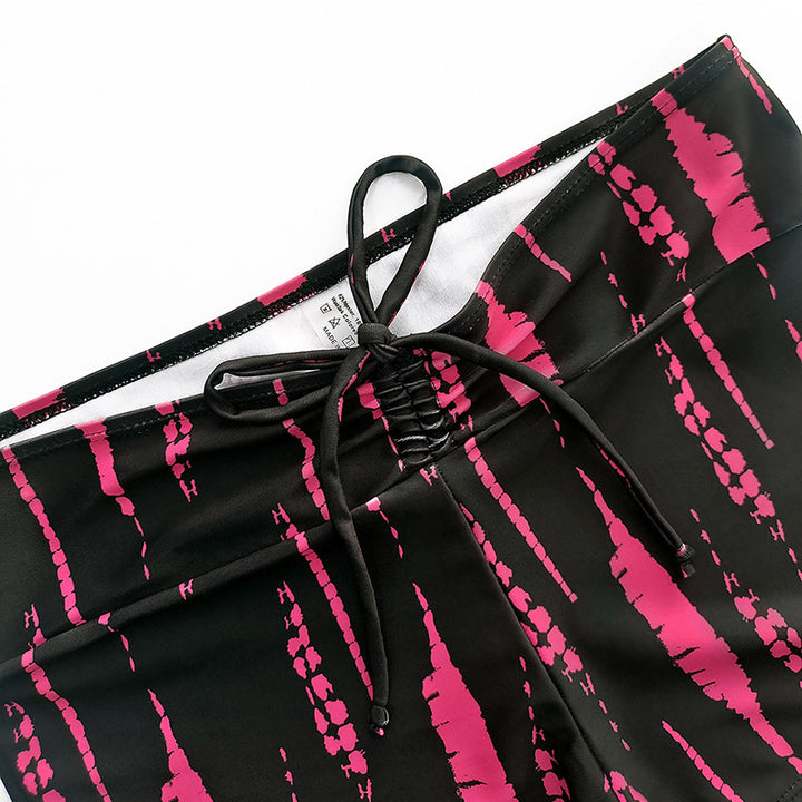 Dame bikini-sæt med moderigtigt crop-top og afslappede shorts Skovae
