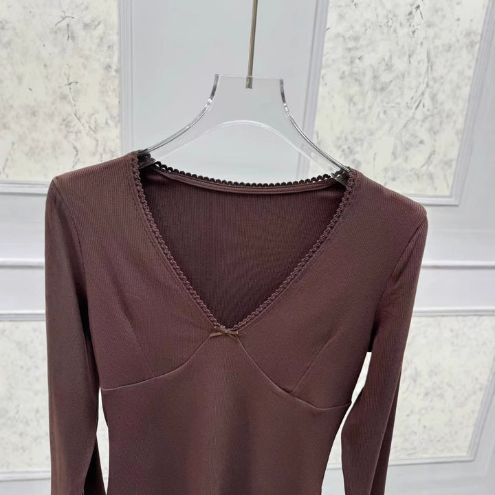 Dame Langærmet Bodystocking med elegant V-udskæring og detaljeret design Stilla