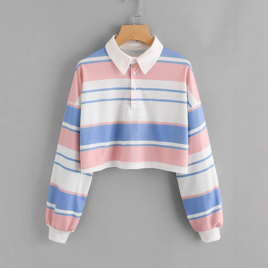 Kvinders polo shirt i et afslappet crop design med et stilfuldt farveblok mønster Skovae