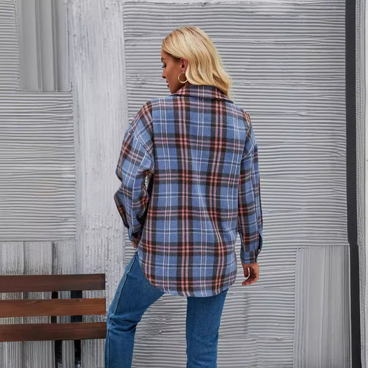 Kvinders flannel skjortejakke med ternet mønster og praktisk lomme-design Stilla