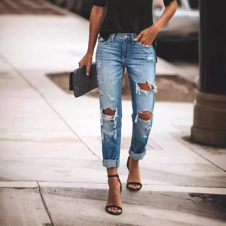 Dame Destroyed Boyfriend Jeans i afslappet stil med høje revnedetaljer Skovae