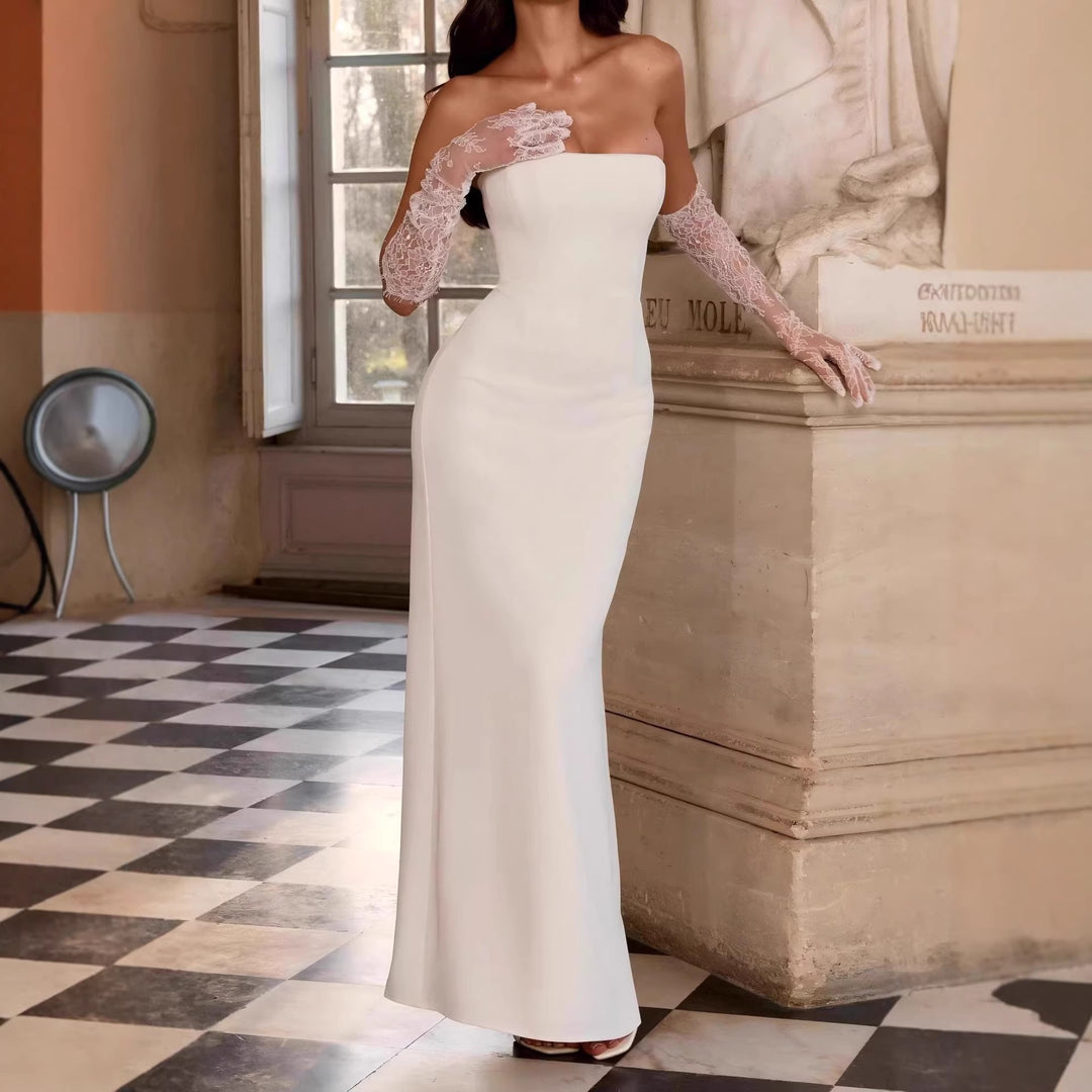Damer Elegant bryllupskjole med off-shoulder design og spidse ærmer Skovae