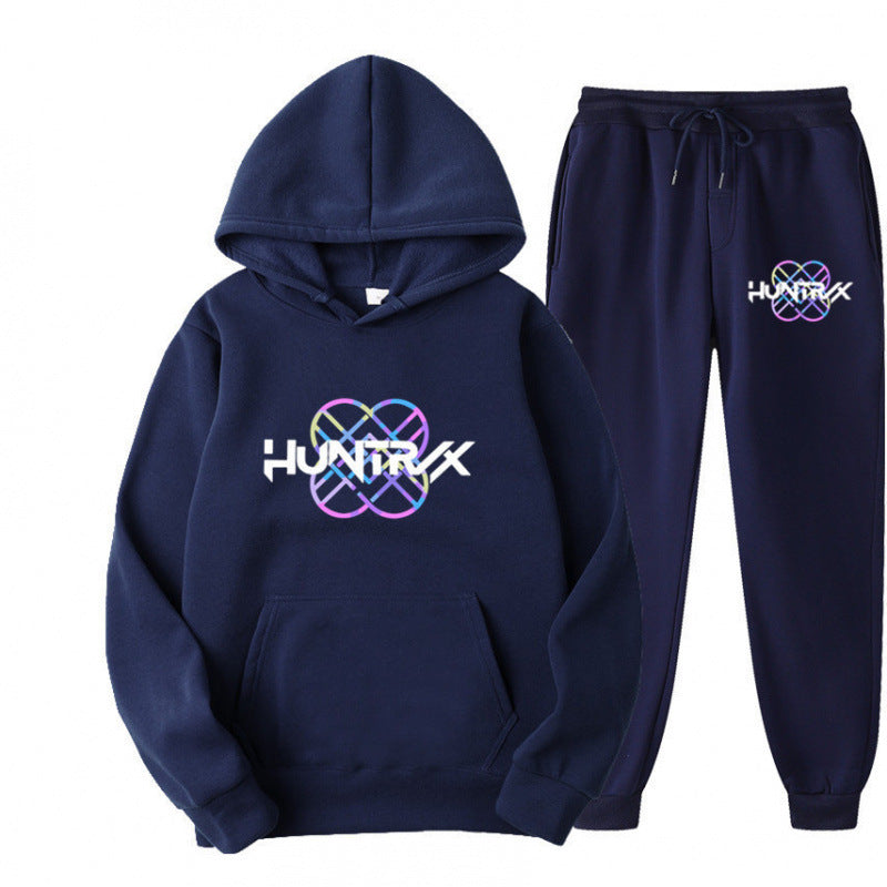 Dame tracksuit med moderne grafisk design og casual fit Skovae