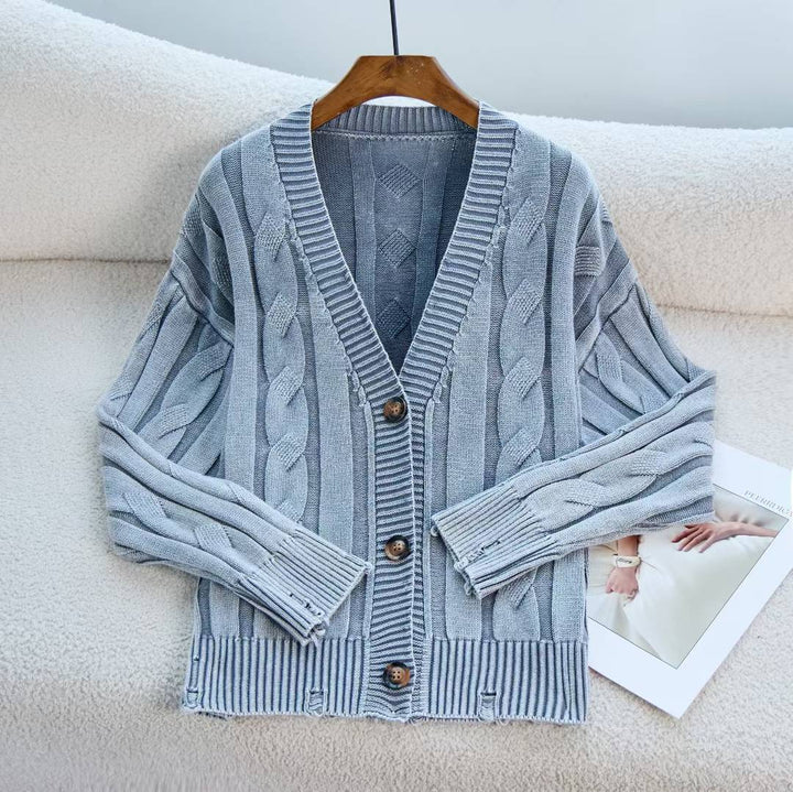 Kvinders chunky strik cardigan med V-hals og dekorativt kabelmønster Stilla